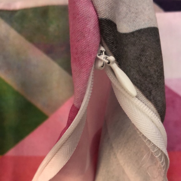 Set of two brand new Kess inhouse  pillowcases with zippers 19 x 19“ each - Picture 2 of 3